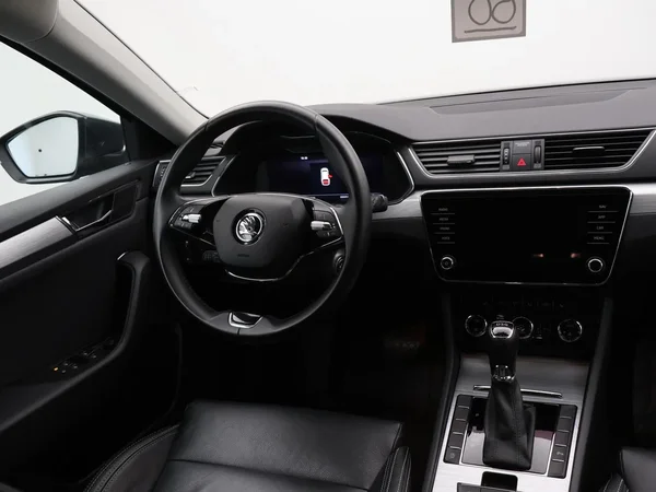 Škoda Superb (2022) — foto 13 van 21