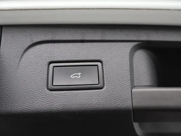 Volkswagen Touran (2022) — foto 25 van 29