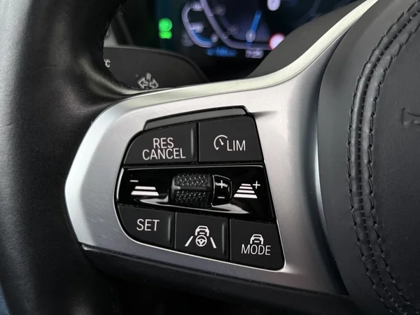 BMW iX3 (2022) — foto 9 van 36