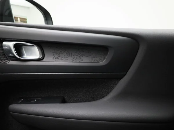 Volvo XC40 (2023) — foto 25 van 45
