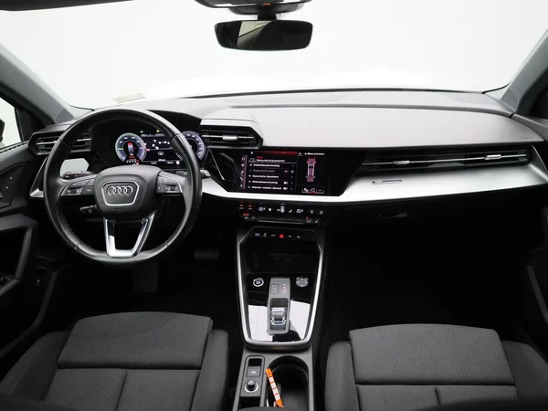 Audi A3 (2022) — foto 36 van 43