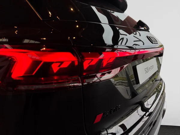 AUDI SQ6 e-tron (2026) — foto 6 van 23