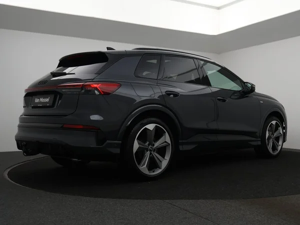AUDI Q4 e-tron (2026) — foto 14 van 23