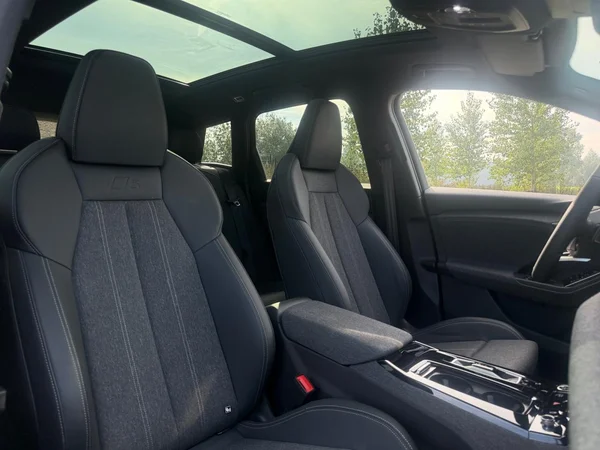 AUDI Q6 e-tron (2025) — foto 18 van 19