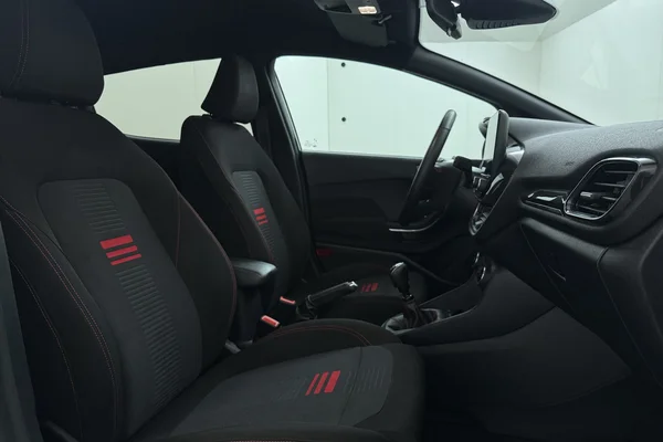 Ford Fiesta (2022) — foto 20 van 22