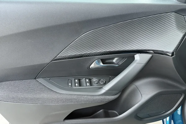 Peugeot 2008 (2025) — foto 8 van 16