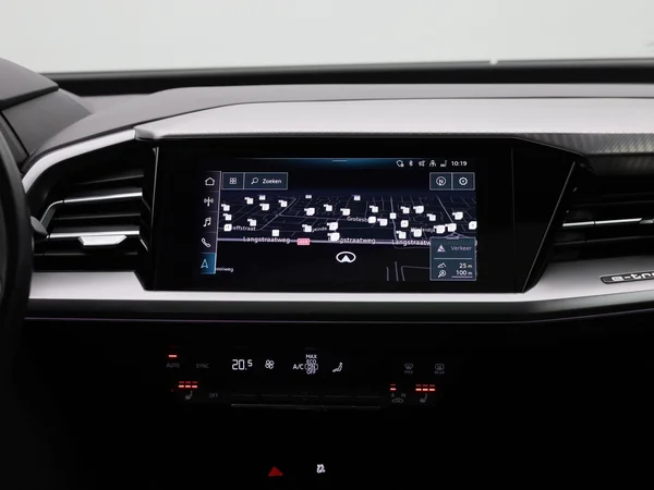 Audi Q4 e-tron (2021) — foto 3 van 48