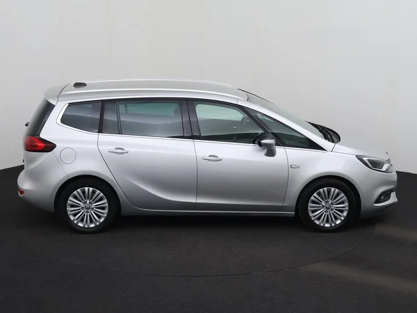 OPEL Zafira (2017) — foto 22 van 26