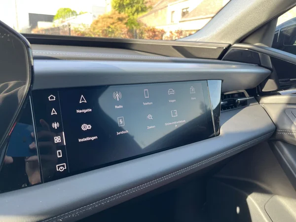AUDI A6 Sportback e-tron (2026) — foto 13 van 24