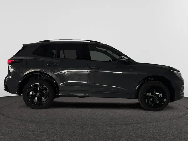 VOLKSWAGEN Tiguan eHybrid (PHEV) (2025) — foto 17 van 24