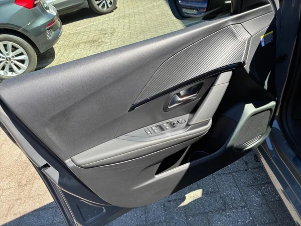 PEUGEOT 208 (2025) — foto 14 van 21