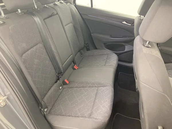 VOLKSWAGEN Golf Variant VIII (2021) — foto 27 van 36