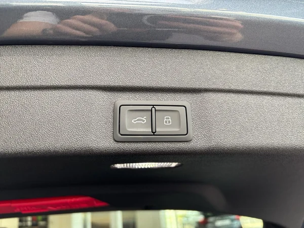 AUDI A5 Avant e-hybrid (PHEV) (2025) — foto 15 van 23