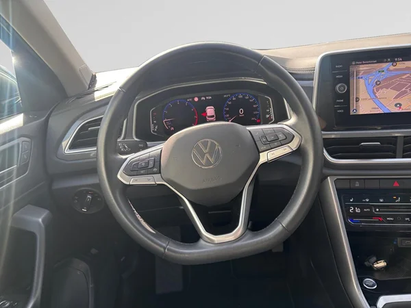 VOLKSWAGEN T-Roc (2022) — foto 3 van 22