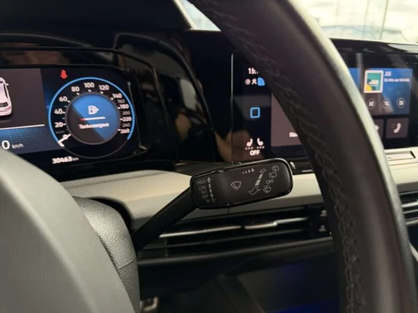 Volkswagen Golf (2024) — foto 13 van 23