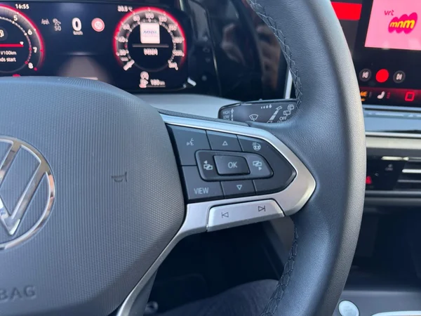 VOLKSWAGEN Golf VIII SW (2025) — foto 8 van 23