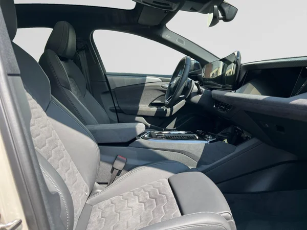 AUDI A6 Sportback e-tron (2026) — foto 8 van 24