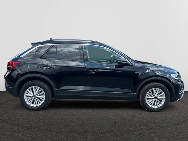 VOLKSWAGEN T-Roc (2022) — foto 21 van 24