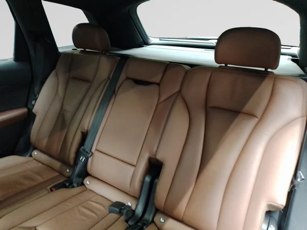 AUDI Q7 (2021) — foto 3 van 15
