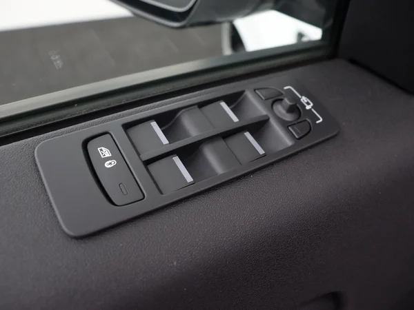 Land Rover Discovery Sport (2023) — foto 19 van 30