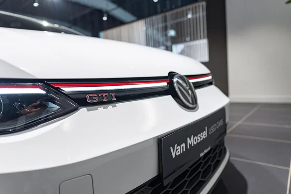 Volkswagen Golf (2020) — foto 37 van 40