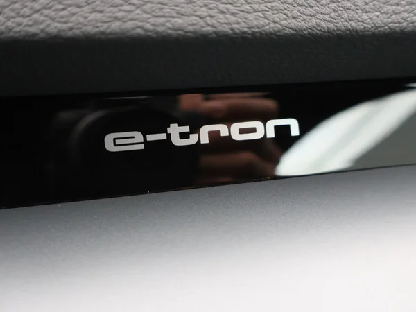 AUDI e-tron Sportback (2022) — foto 18 van 27