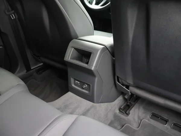 AUDI Q5 (2022) — foto 3 van 27