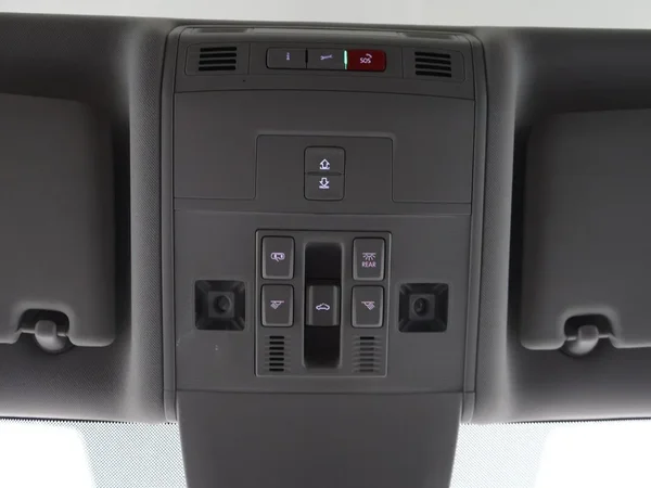 Volkswagen Touran (2021) — foto 11 van 30