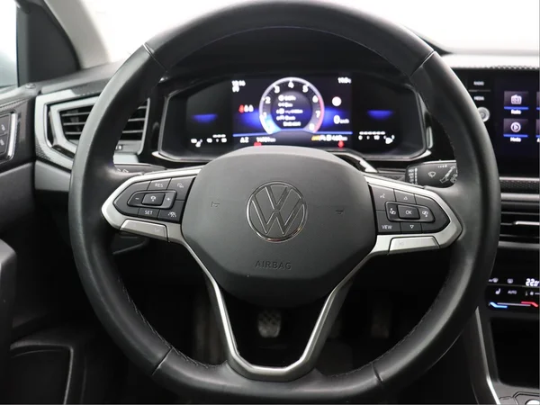 VOLKSWAGEN Taigo (2024) — foto 14 van 15