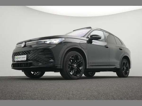 VOLKSWAGEN Tiguan eHybrid (PHEV) (2025) — foto 23 van 38