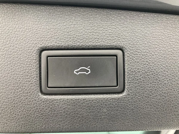 VOLKSWAGEN Tiguan (2022) — foto 13 van 36