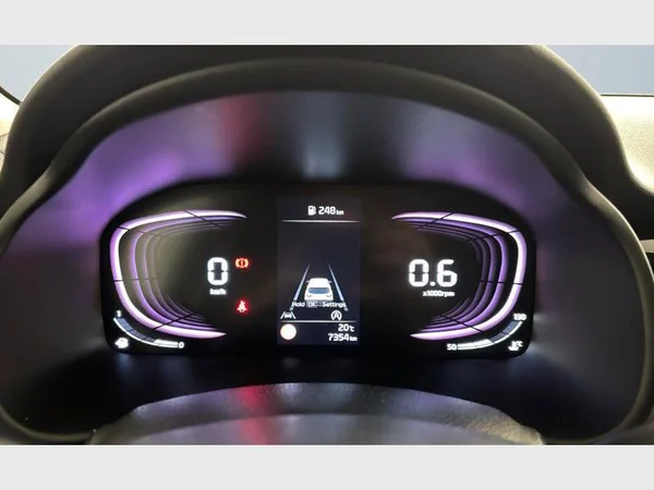 Kia STONIC (2025) — foto 4 van 15