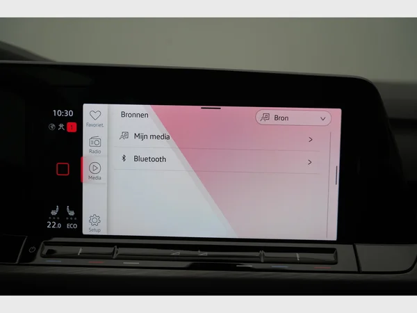 VOLKSWAGEN Golf VIII eHybrid (PHEV) (2021) — foto 6 van 32