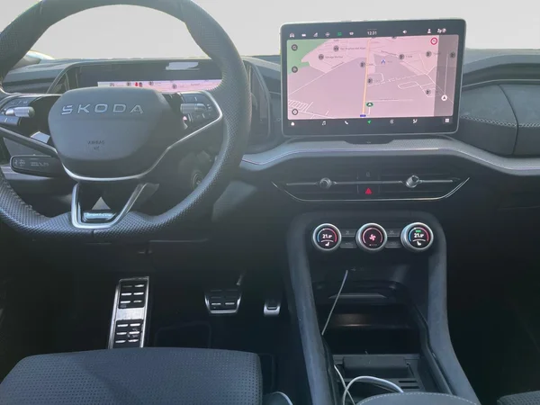SKODA Kodiaq PHEV (2026) — foto 3 van 24