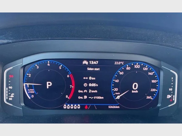 Volkswagen Touran (2023) — foto 7 van 21