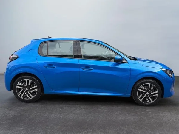 PEUGEOT 208 Dsl (2020) — foto 28 van 31