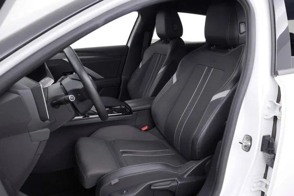 Opel Astra (2024) — foto 4 van 43