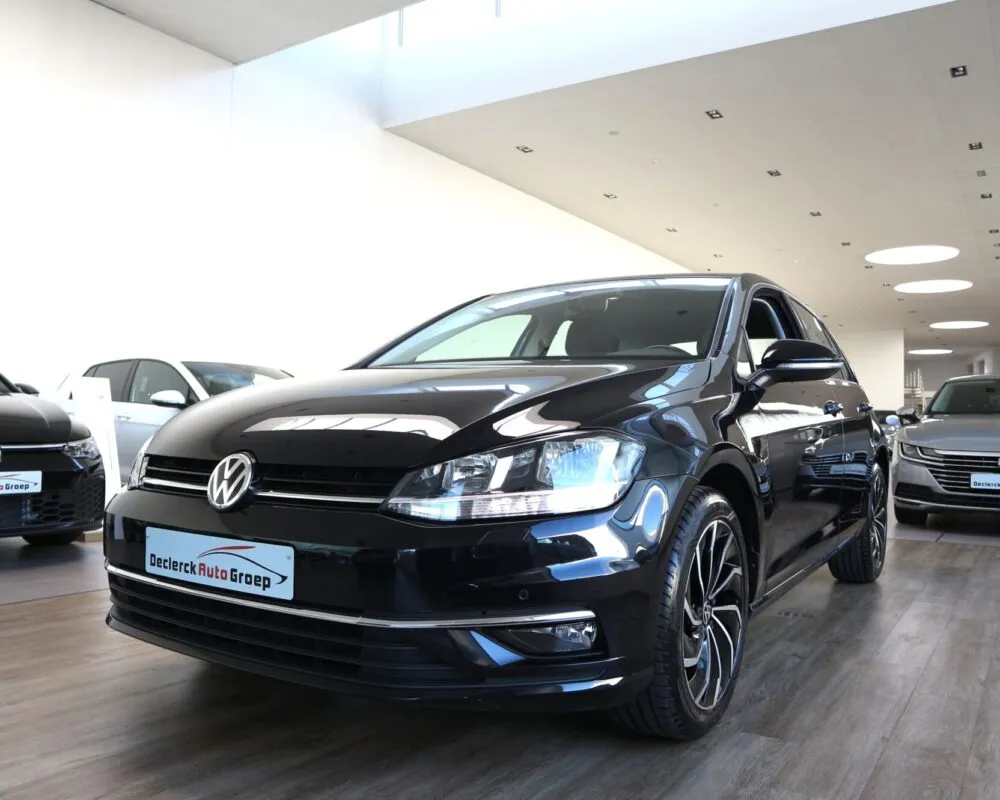 Volkswagen Golf 1119_94272_2020
