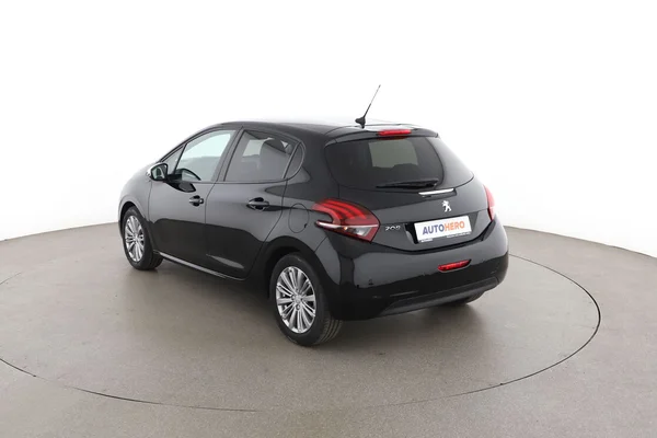 Peugeot 208 (2019) — foto 10 van 16