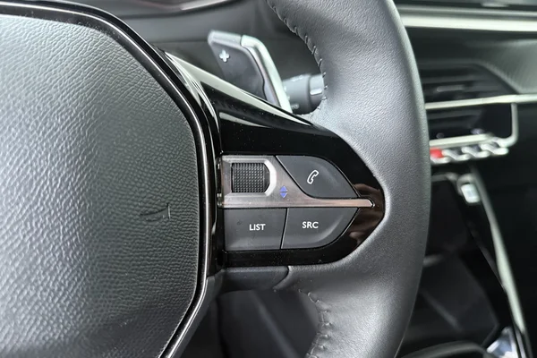 Peugeot 2008 (2025) — foto 7 van 16