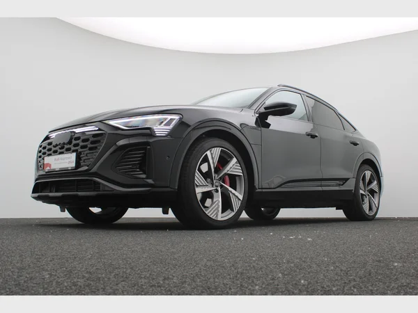 AUDI Q8 e-tron Sportback (2023) — foto 24 van 28