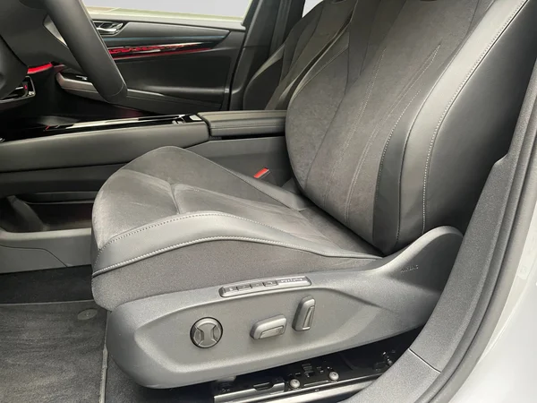 VOLKSWAGEN ID.7 (2023) — foto 8 van 16