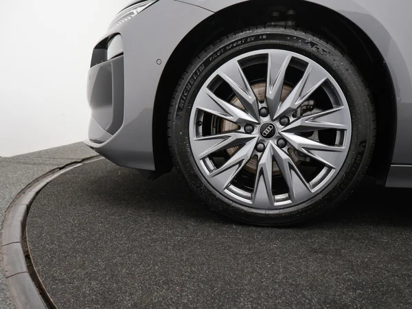 AUDI A6 Sportback e-tron (2026) — foto 15 van 22