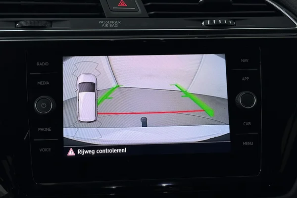 Volkswagen Touran (2019) — foto 7 van 20