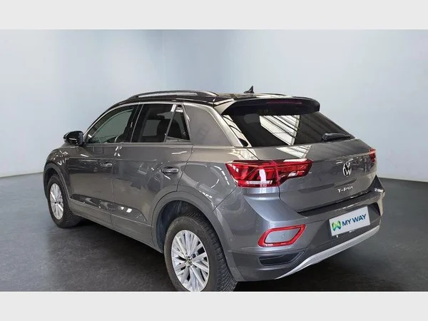 Volkswagen T-Roc (2022) — foto 24 van 27