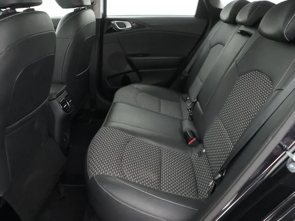 Kia cee'd (2024) — foto 7 van 22