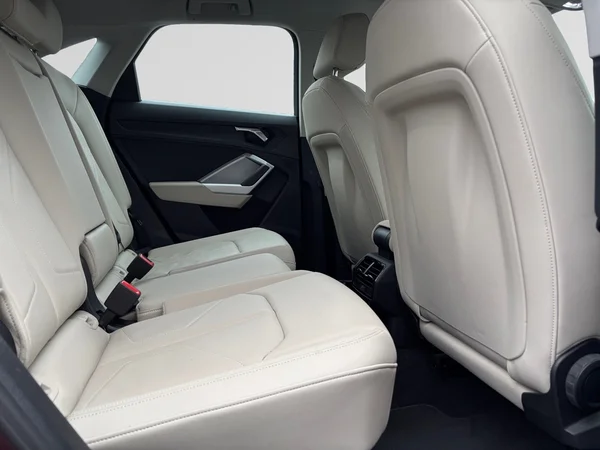 AUDI Q3 Sportback (2021) — foto 13 van 13