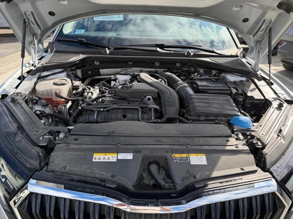 SKODA Octavia Combi (2025) — foto 17 van 24