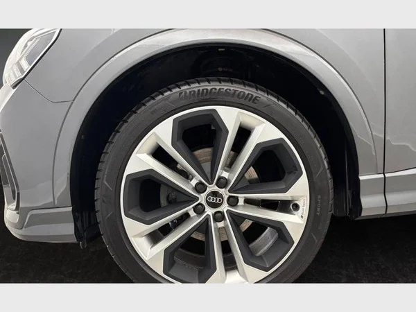 Audi Q3 (2023) — foto 26 van 27