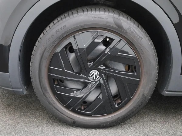 Volkswagen ID.4 (2023) — foto 6 van 41
